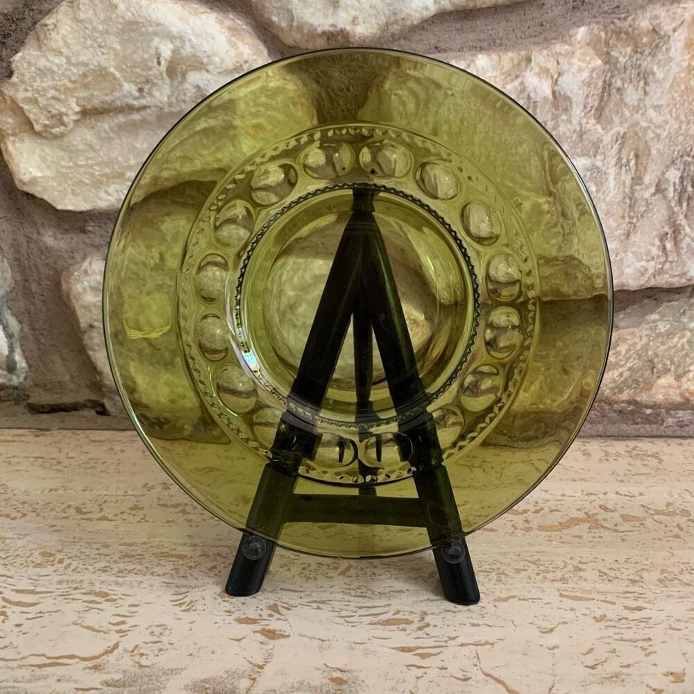 Vintage Indiana glass kings crown/thumbprint plate green mcm mud century single